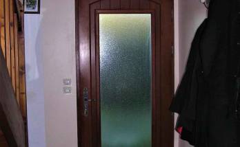 La porte avec le nouveau vitrage à VINEUIL (41)