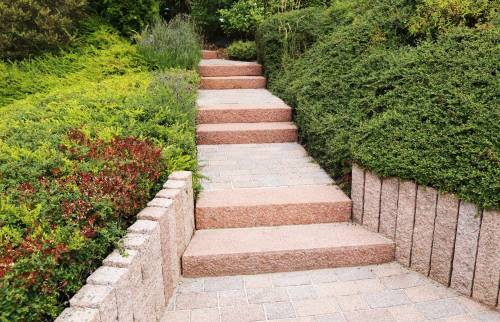 allée en granit rose