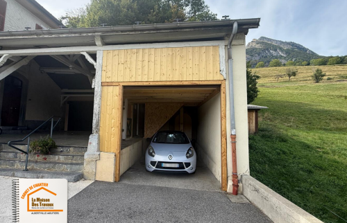 La Maison des Travaux Moûtiers, aménagement communal Savoie, escalier bois sur mesure, porte garage sécurisée, rénovation bâtiment Allondaz