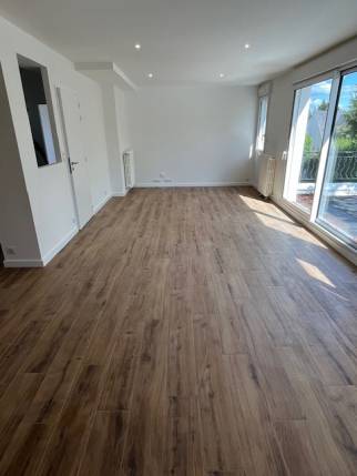 Rénovation de maison avec nouveau revêtement de sol intérieur - Nantes 44