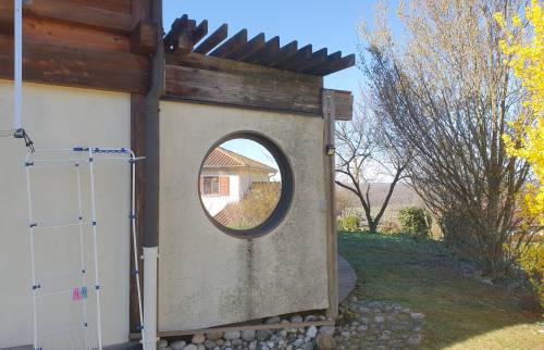 Vue de l'état initial avant la rénovation complète du bardage extérieur.