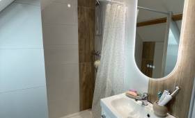 Nouveau meuble vasque avec miroir (Cambes-en-Plaine 14610)