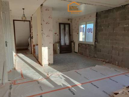 Rénovation énergétique d'une maison à Saint-Lunaire (35800) et remplacement de la véranda.