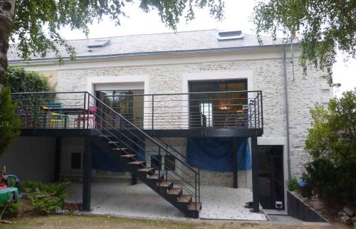 Terrasse aménagée sur pilotis - Gestel (56530)