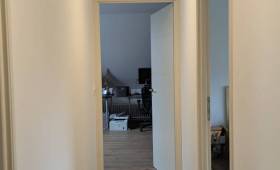 Après travaux : couloir rénové et modernisé à La Murette