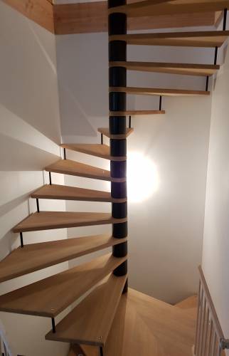 Escalier bois hélicoïdale appelé Kit Carré