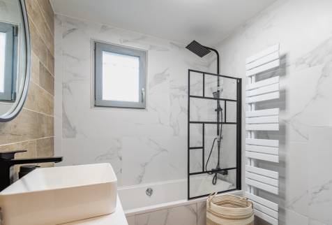 Création d’une salle de bain sur mesure à Valdahon