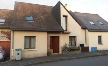 Façade et fenêtres de la maison à Billom avant