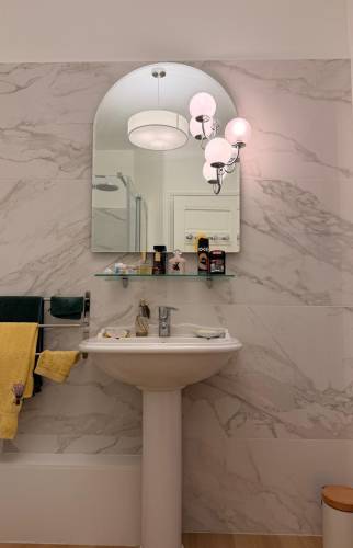 Salle de bain modernisée à Paris 