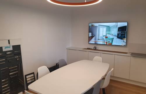 Décoration et ameublement (la salle de réunion)