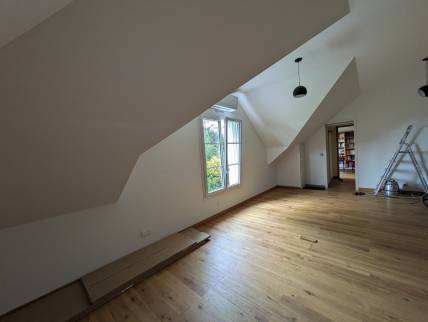 Grande chambre parentale sous comble (Caen 14000)