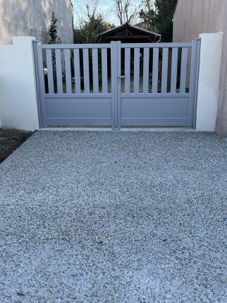 Cour en béton lavé