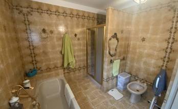 Ancienne baignoire de la salle de bain