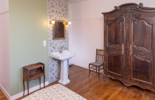 Chambre avec espace douche