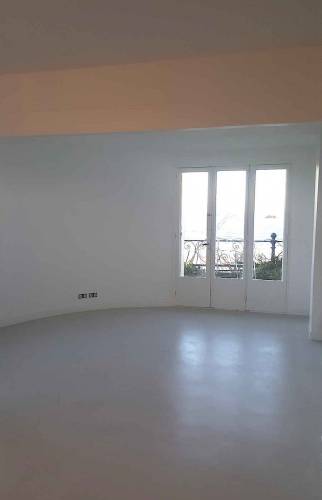 Rénovation appartement Saint-Lunaire (béton ciré salon)