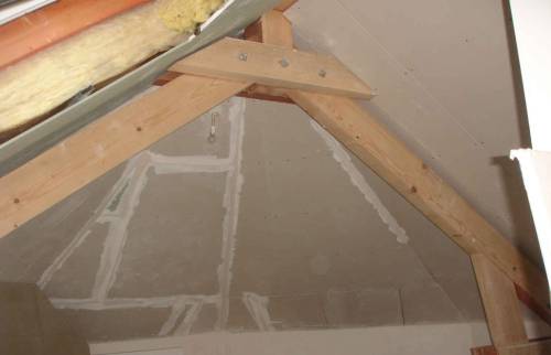 Pendant les travaux d'isolation pose plaque de platre