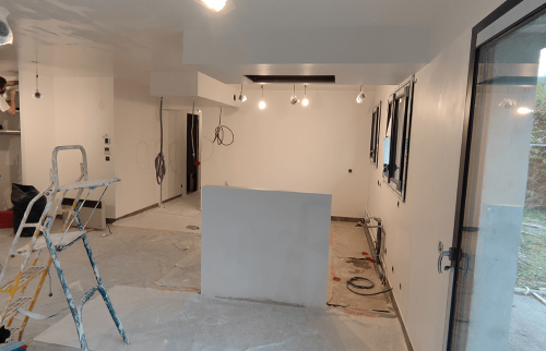 Carnet de chantier d'une rénovation de maison à Bourgoin Jallieu : installation de cuisine