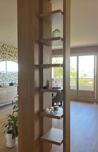 Meuble d'entrée sur mesure avec claustra en bois à Écully (69130)