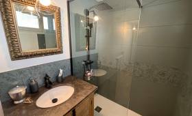 Rénovation vert sauge salle d'eau Talence