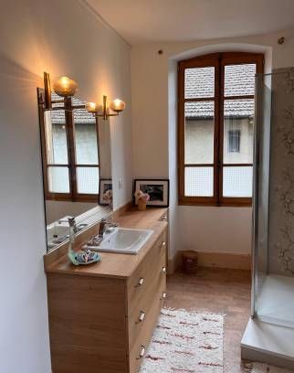 un très beau meuble vasque