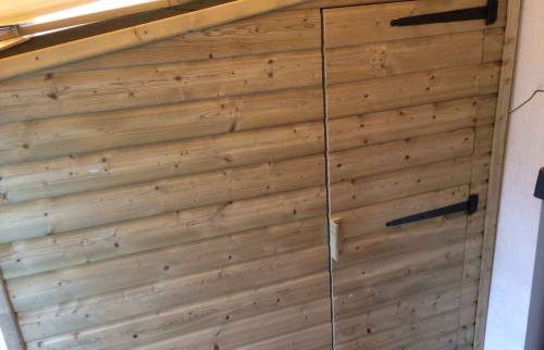 Construction d'un abri à Honfleur