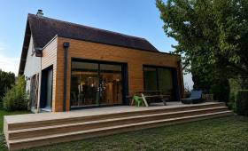 Extension en bois d'une maison 