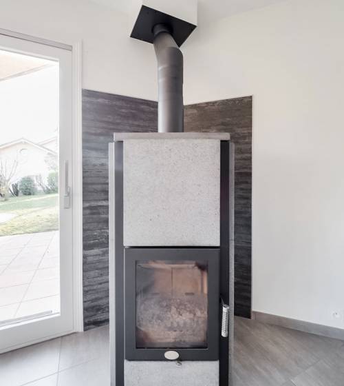 Installation d'un poêle encastrable à bois à Grandchamps-des-Fontaines 44119 près de Nantes