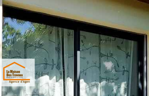 Finitions précises et vitrage à faible émissivité pour un confort optimal en toute saison.