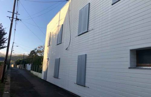 Rénovation des volets en aluminium d'une maison à Deauville