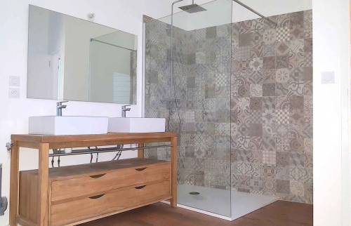 Rénovation finie Saint-Servan - espace salle d'eau