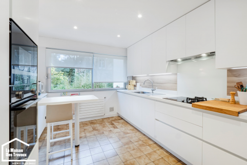 Faux plafonds avec spots encastrés