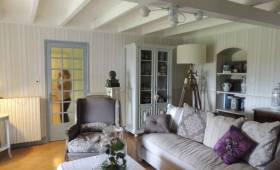 Rénovation maison : un salon qui invite à la détente à Jonzac