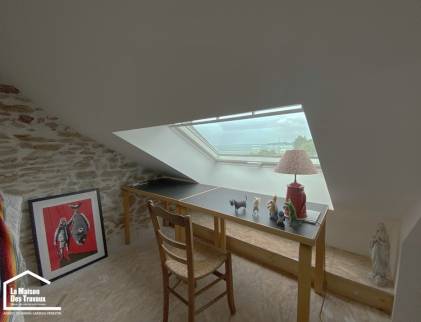 Création d'un bureau sous comble maison