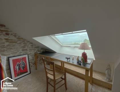 Création d'un bureau sous comble maison