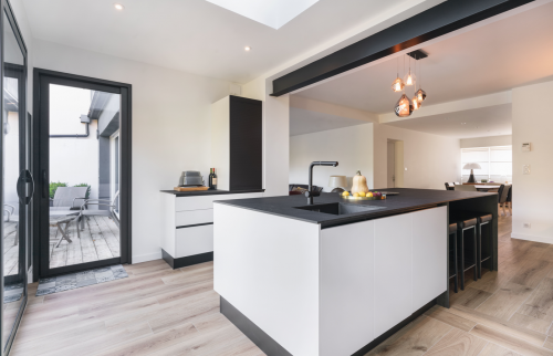 Rénovation de la pièce de vie cuisine et salon à Vertou (44120)