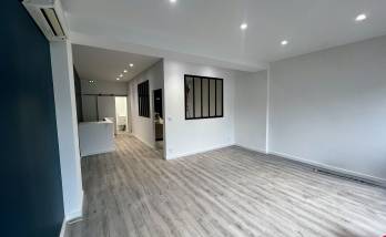 Remise en état d'une agence commerciale à Fréjus