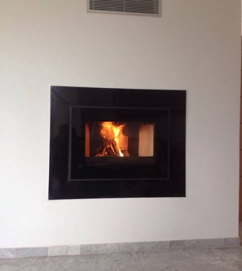 cheminée foyer fermé