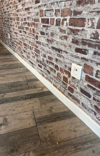 Finition sol et électricité local commercial