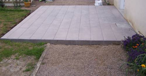 Terrasse en béton décoratif