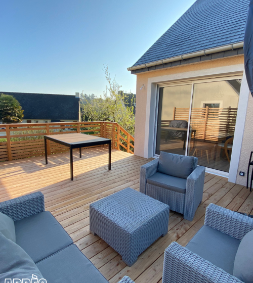 Terrasse bois extérieure aménagement jardin
