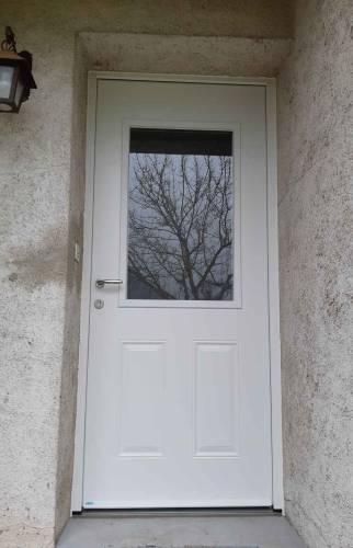 Porte alu semi-vitée