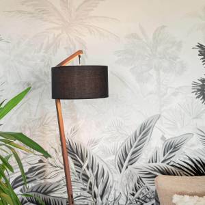 Papier peint panoramique jungle noir et blanc dans un salon contemporain – projet MH Interior