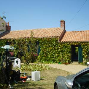 Surélévation d'une maison en pierre, Pornic (44) - Avant travaux côté jardin