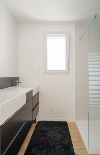  Agrandissement et rénovation d'une maison à Saint Sébastien sur Loire - salle de bain