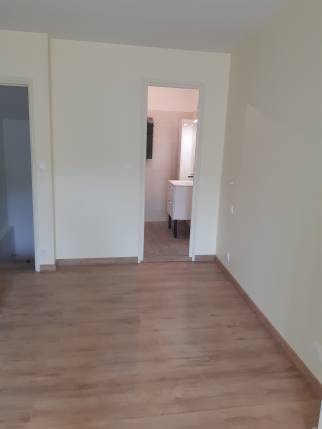 Chambre de suite parentale après travaux de rénovation - Jujurieux 01