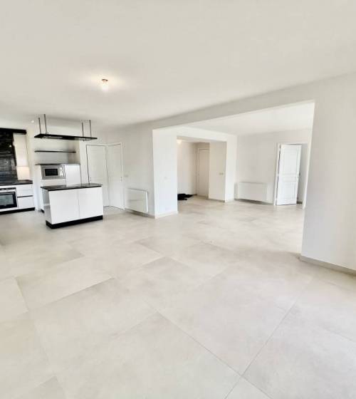 Aménagement d'un salon lumineux