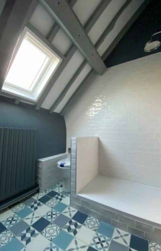 Salle de bain bleue La Maison des Travaux Rouen