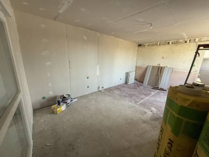 Travaux de création de chambre de bébé en cours - Bourg-lès-Valence 26600