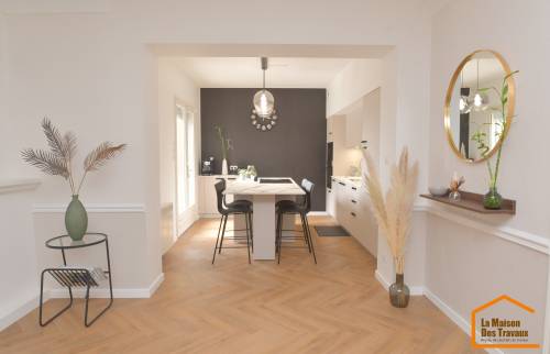 Réalisation d’une cuisine sur Meyrié dans une maison des années 70