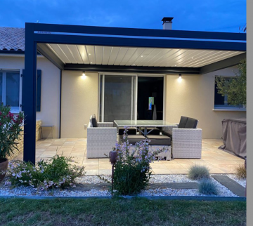 Pergola bioclimatique à La Flotte, Île-de-Ré